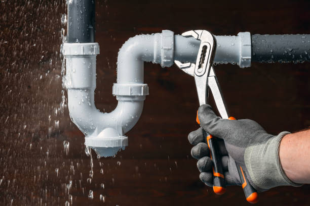 Professional Leak Detection technician working in Hanscom AFB, MA